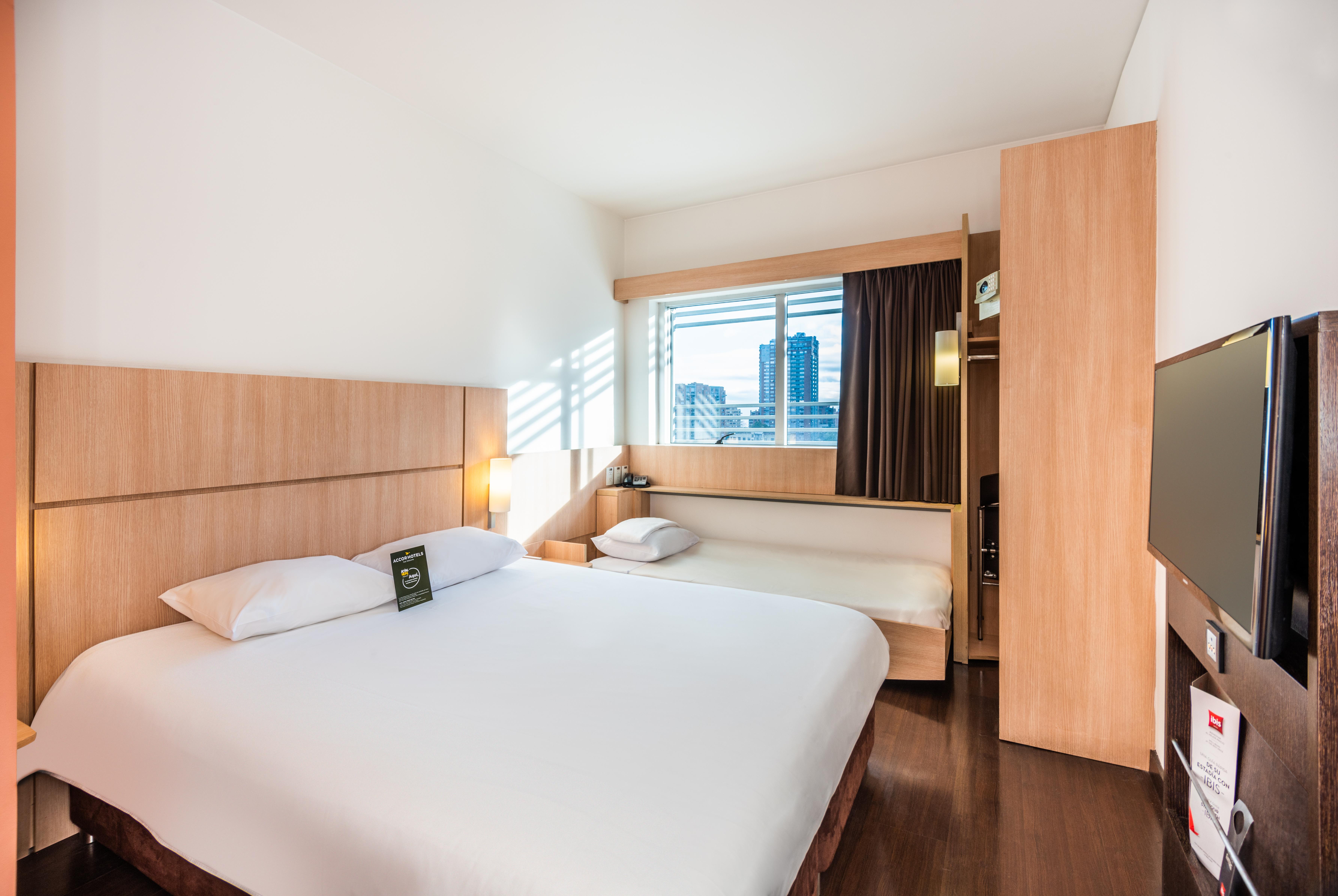 Ibis Museo 酒店